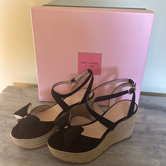 Authentic Kate Spade Thelma Wedge New never worn size 6.5 - Picture 1 of 4